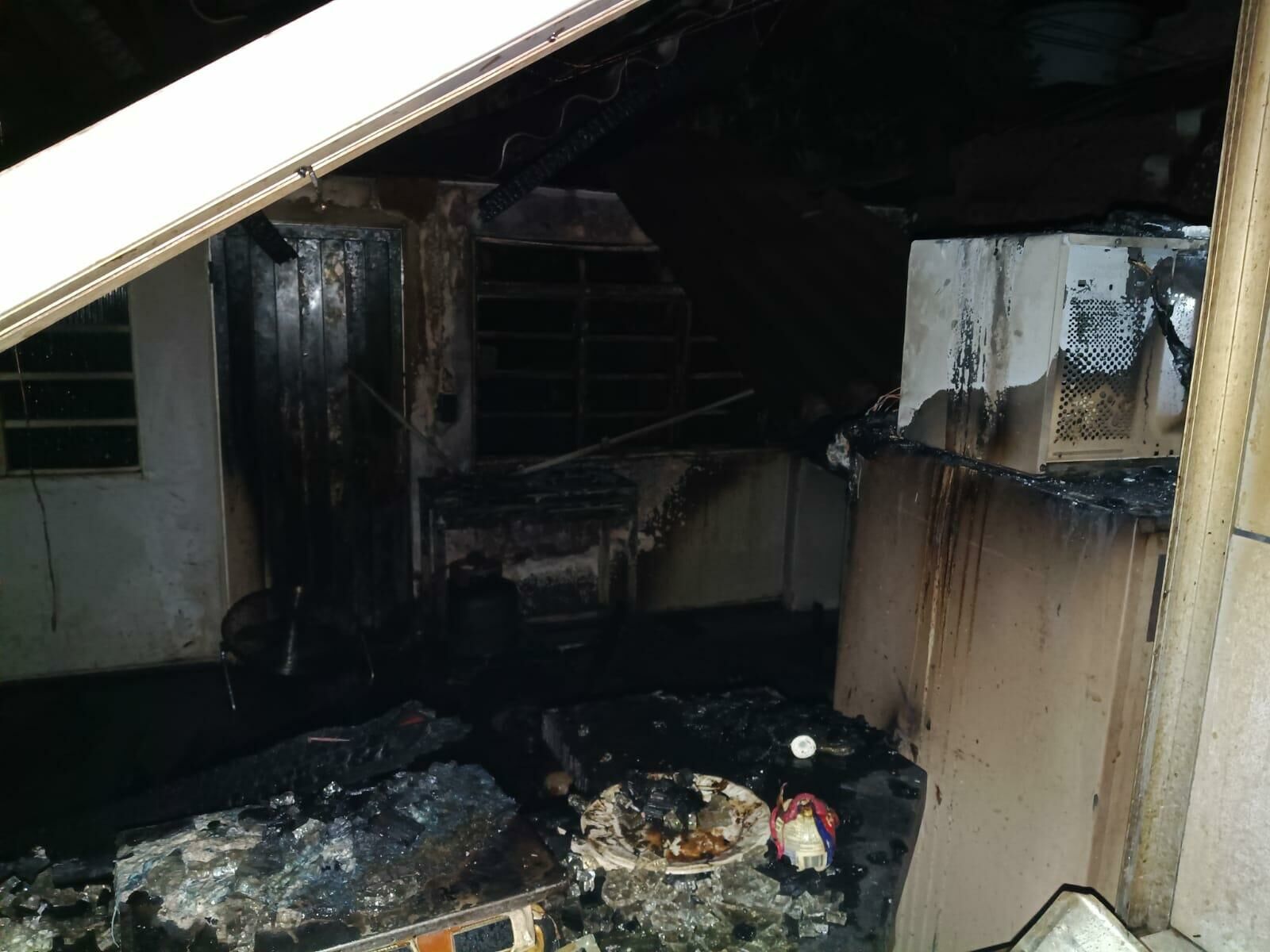 Imagem de compartilhamento para o artigo Incêndio destrói residência e local de trabalho de família em Chapadão do Sul da MS Todo dia